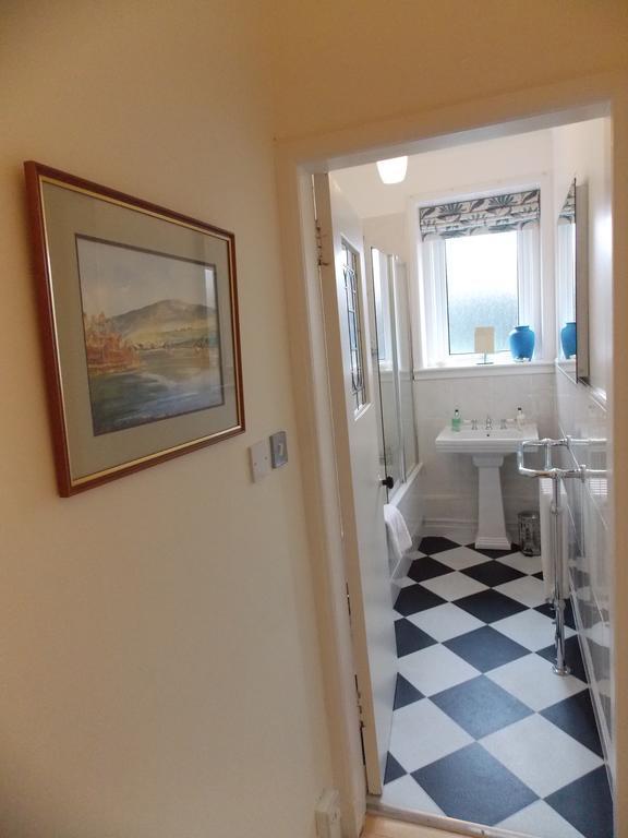 Violet Bank Apartment Morningside エディンバラ 部屋 写真