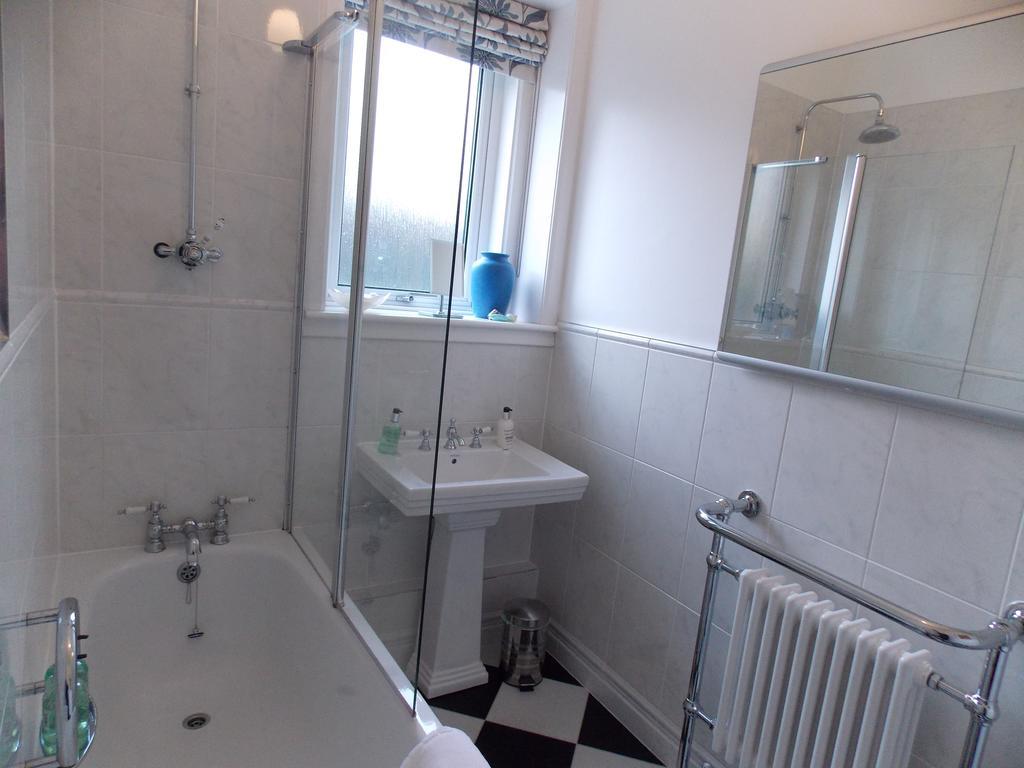 Violet Bank Apartment Morningside エディンバラ 部屋 写真